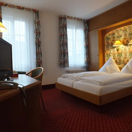 Hotel Hotel-gasthof Zum Weyssen Roessle