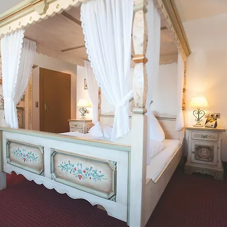 Hotel-gasthof Zum Weyssen Rossle