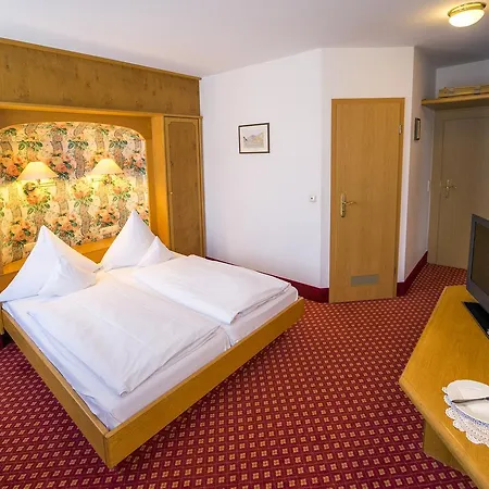 Hotel-gasthof Zum Weyssen Rossle